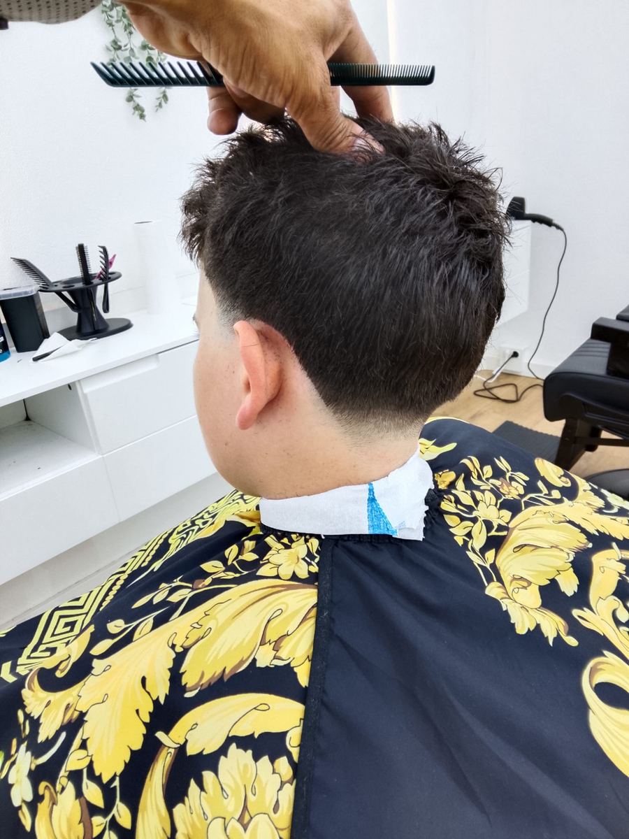 Sauberer Taper am Nacken